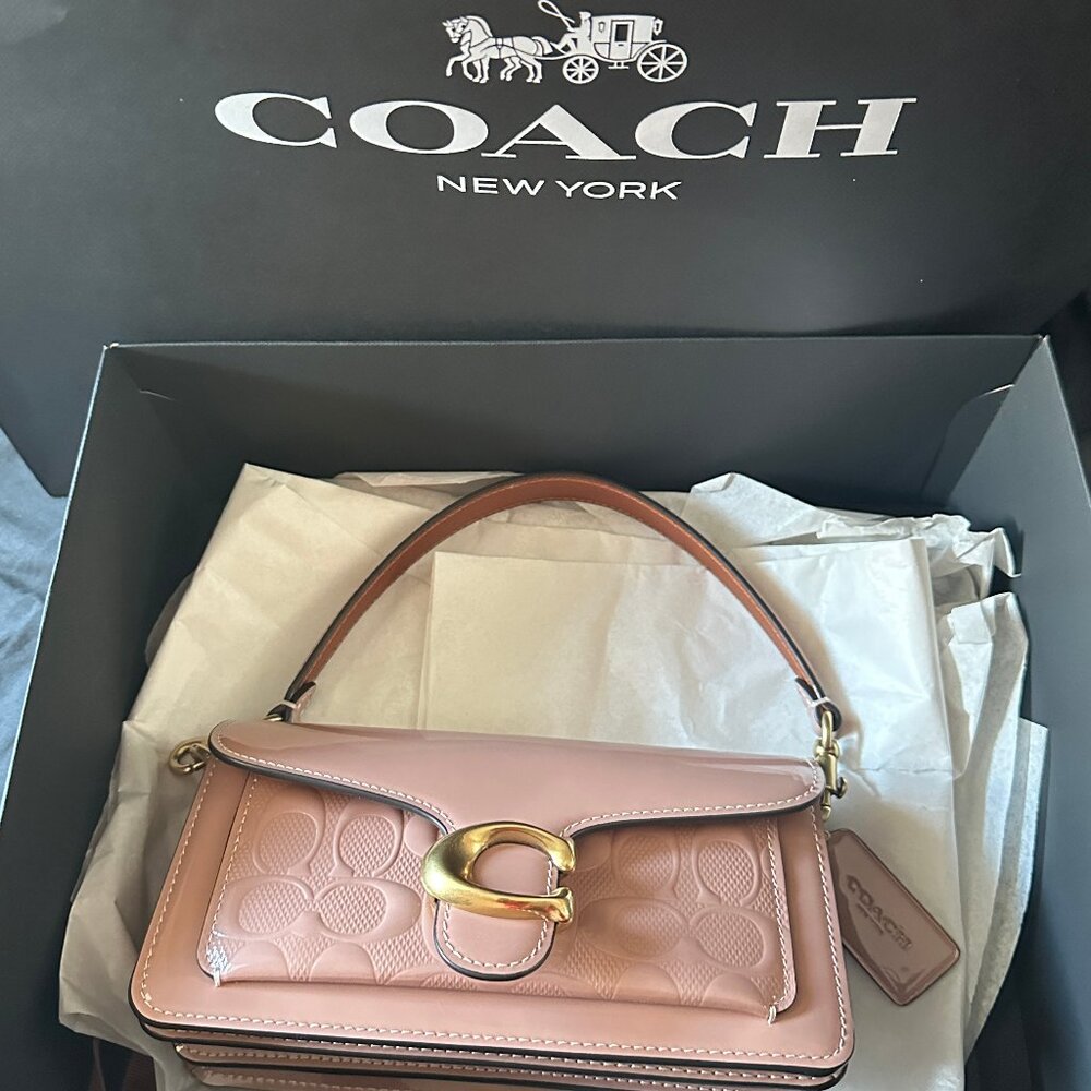 Tabby Shoulder Bag 26  In Signature Leather Brass/Cappuccino